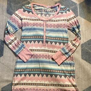 SOLD LOCALLY// Victoria’s Secret Henley-style nightgown//Size M